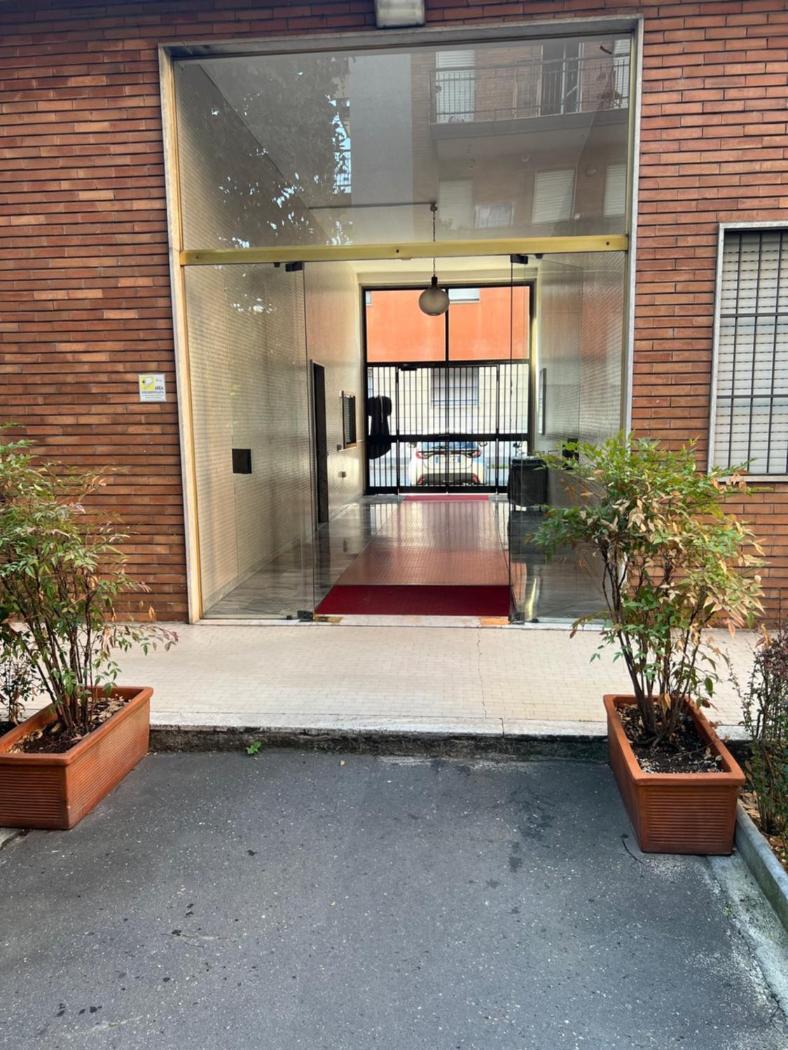 ミラノModerno Ed Elegante Loft Con Balconeアパートメント エクステリア 写真