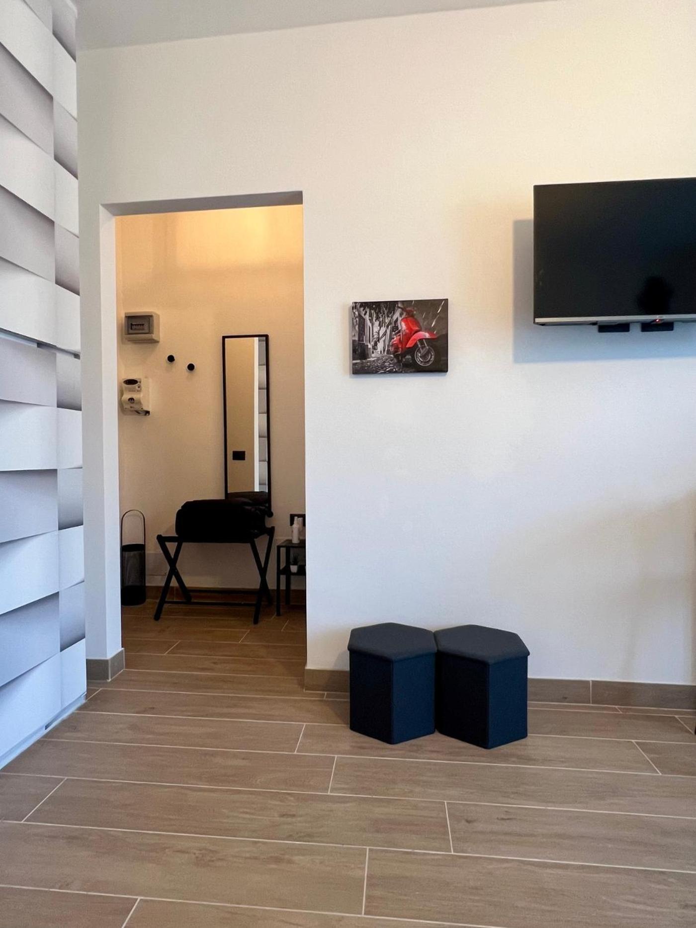 ミラノModerno Ed Elegante Loft Con Balconeアパートメント エクステリア 写真