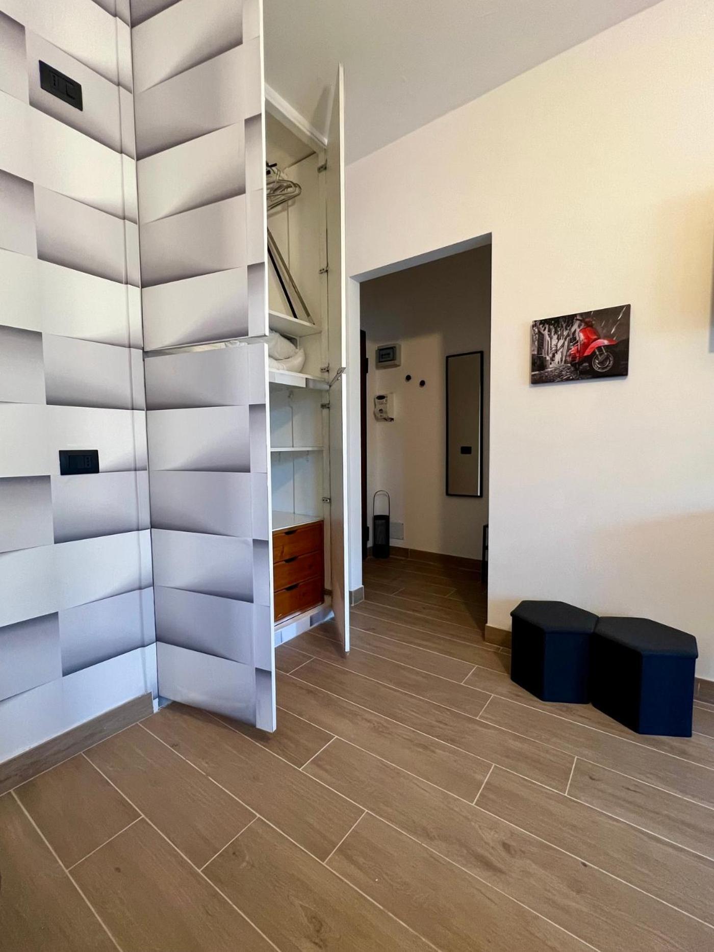 ミラノModerno Ed Elegante Loft Con Balconeアパートメント エクステリア 写真