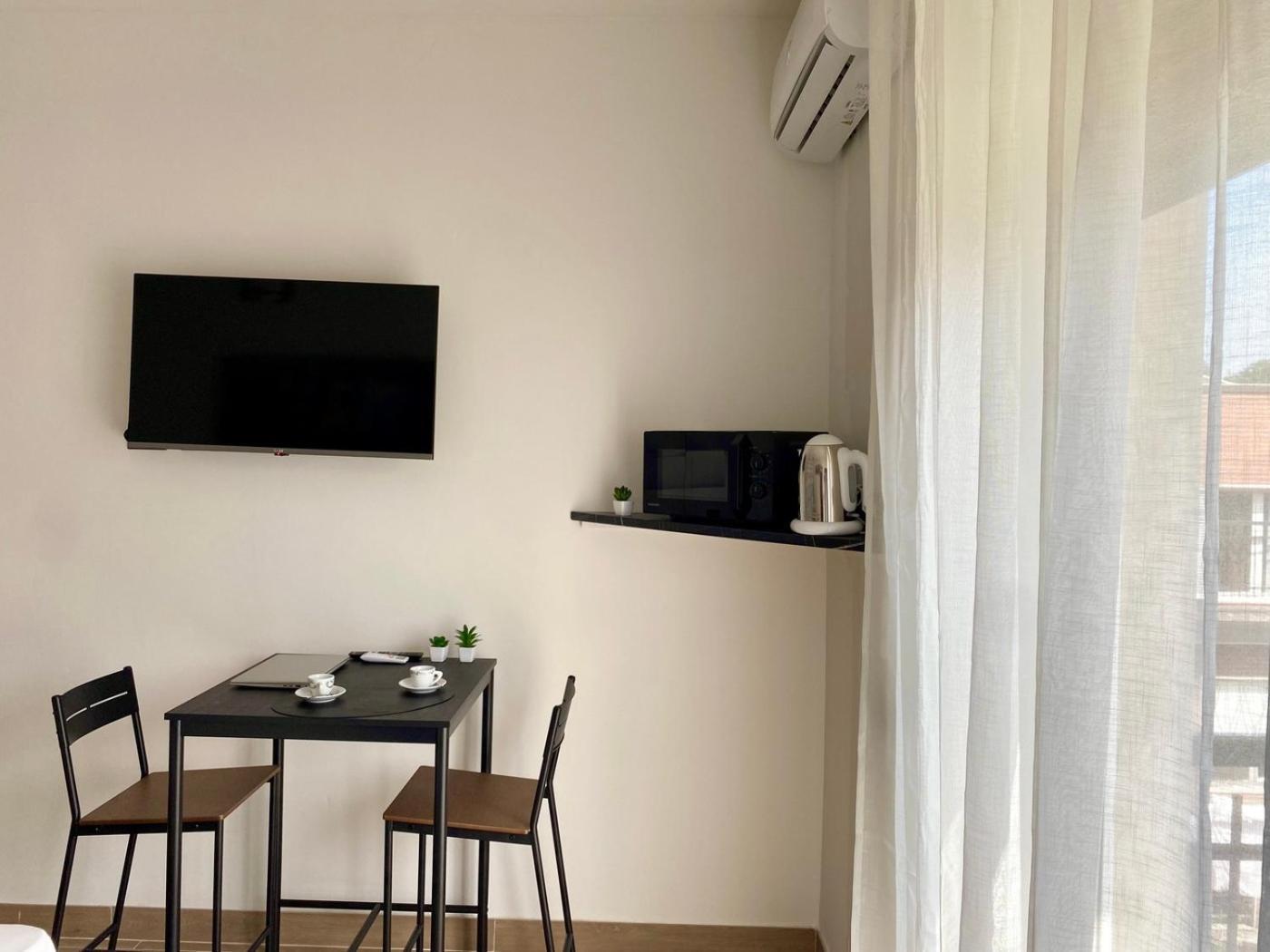 ミラノModerno Ed Elegante Loft Con Balconeアパートメント エクステリア 写真